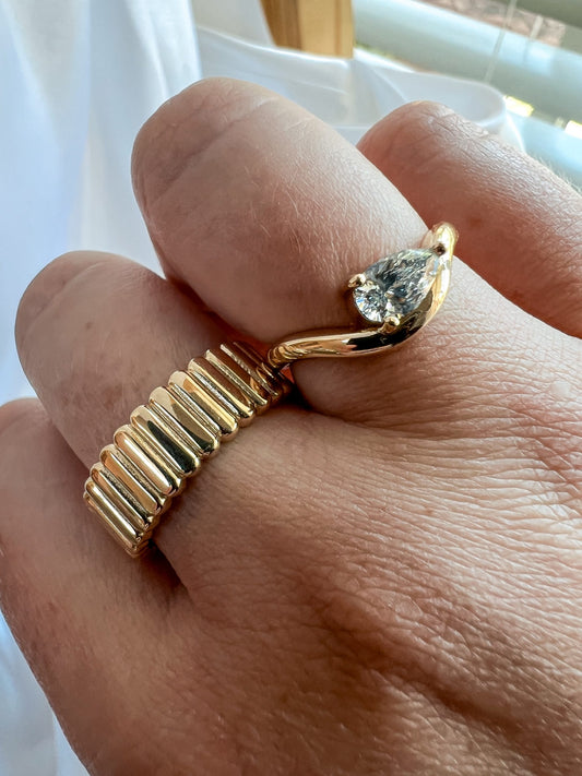 Pear meander ring image 0