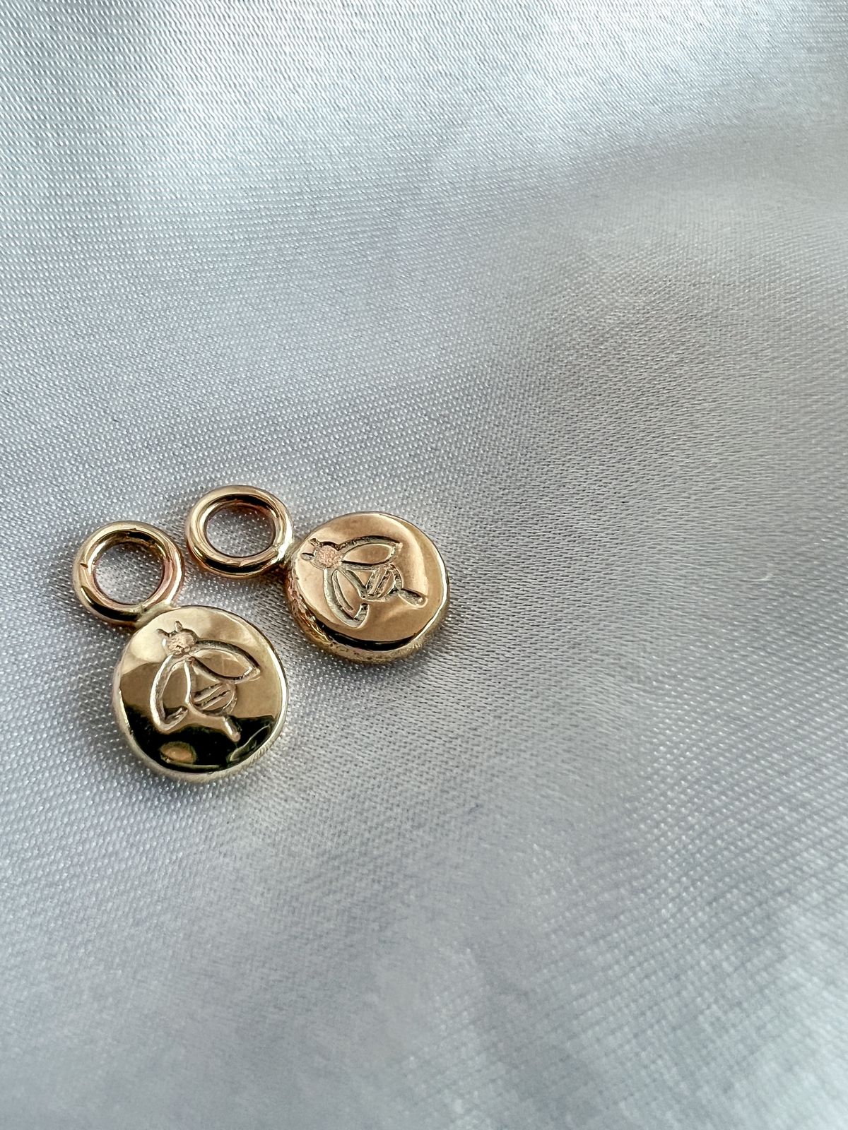 "Bee Kind" Pebble Charms image 0