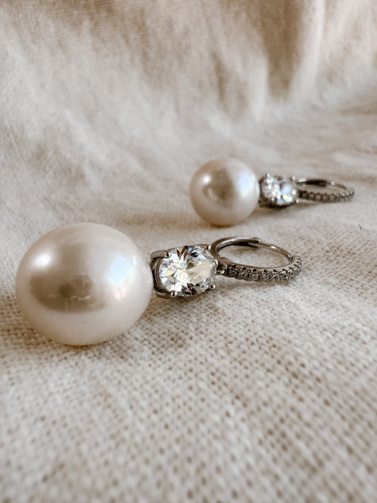 Oval cz pearl earrings image 0