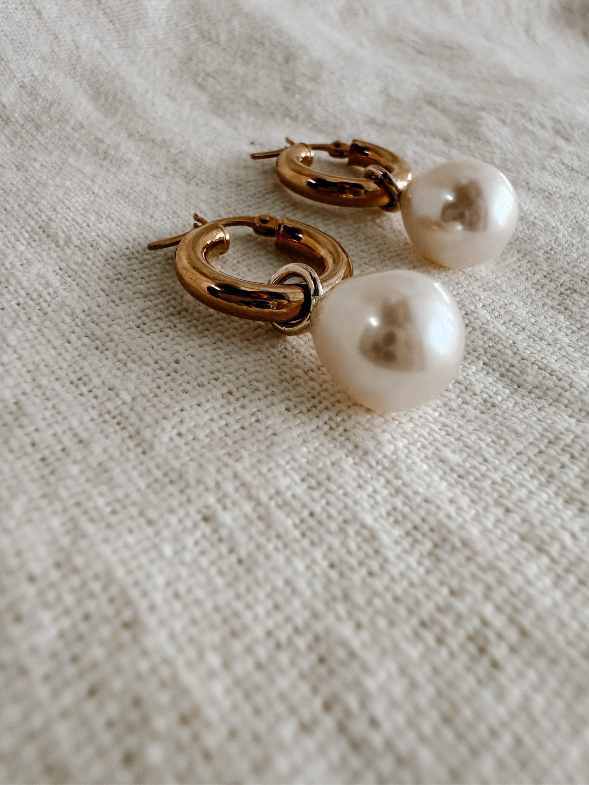 Modern drop earrings image 1