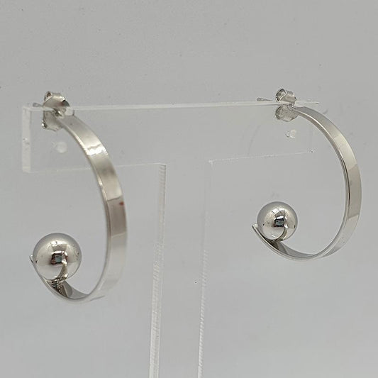 Hoop with ball image 0