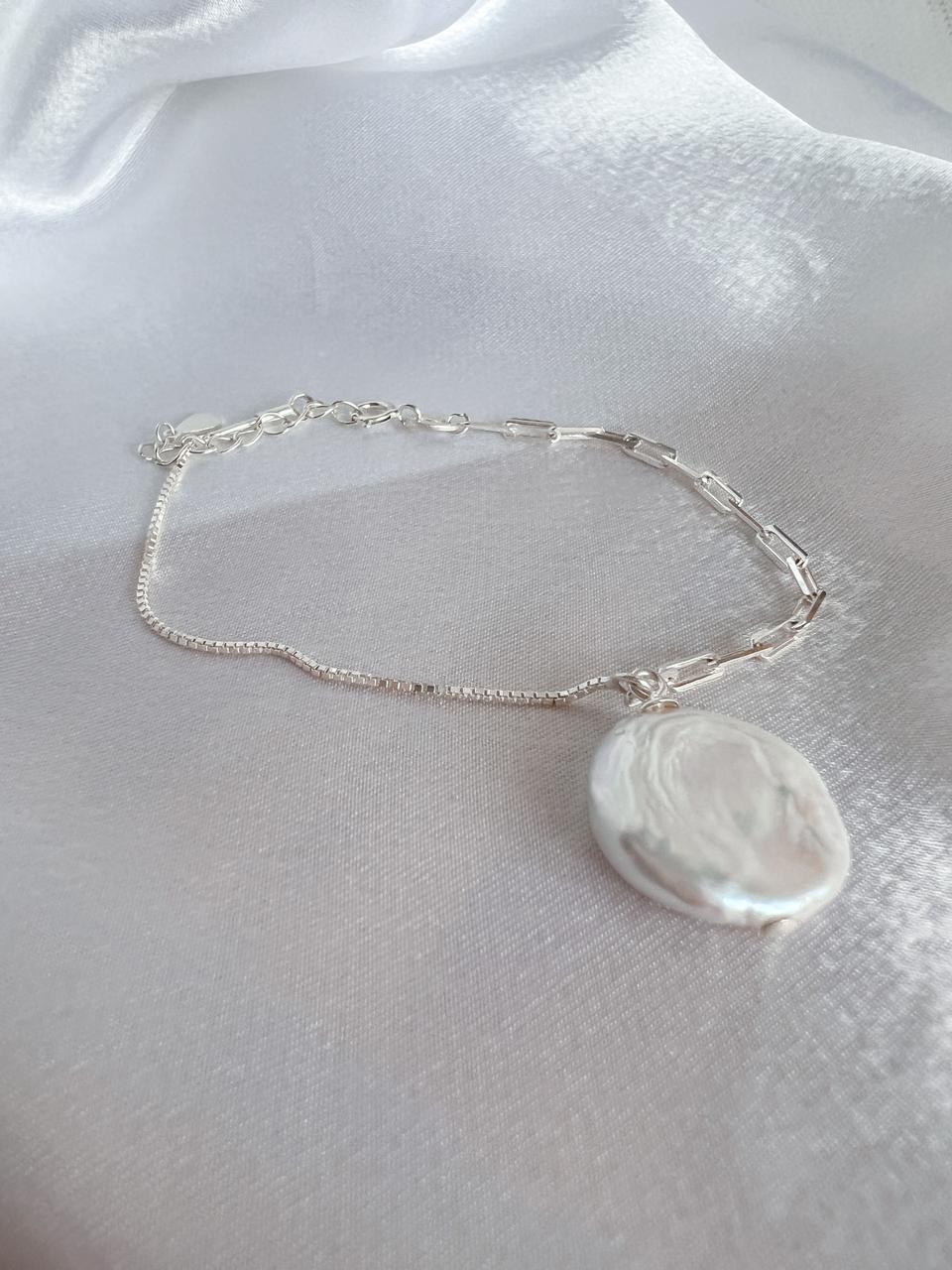 Coin pearl Bracelet image 0