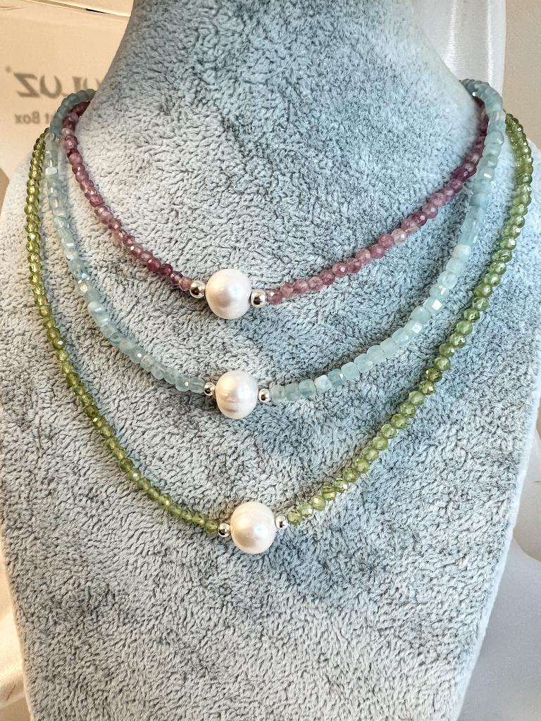 Semi precious pearl Necklace image 0