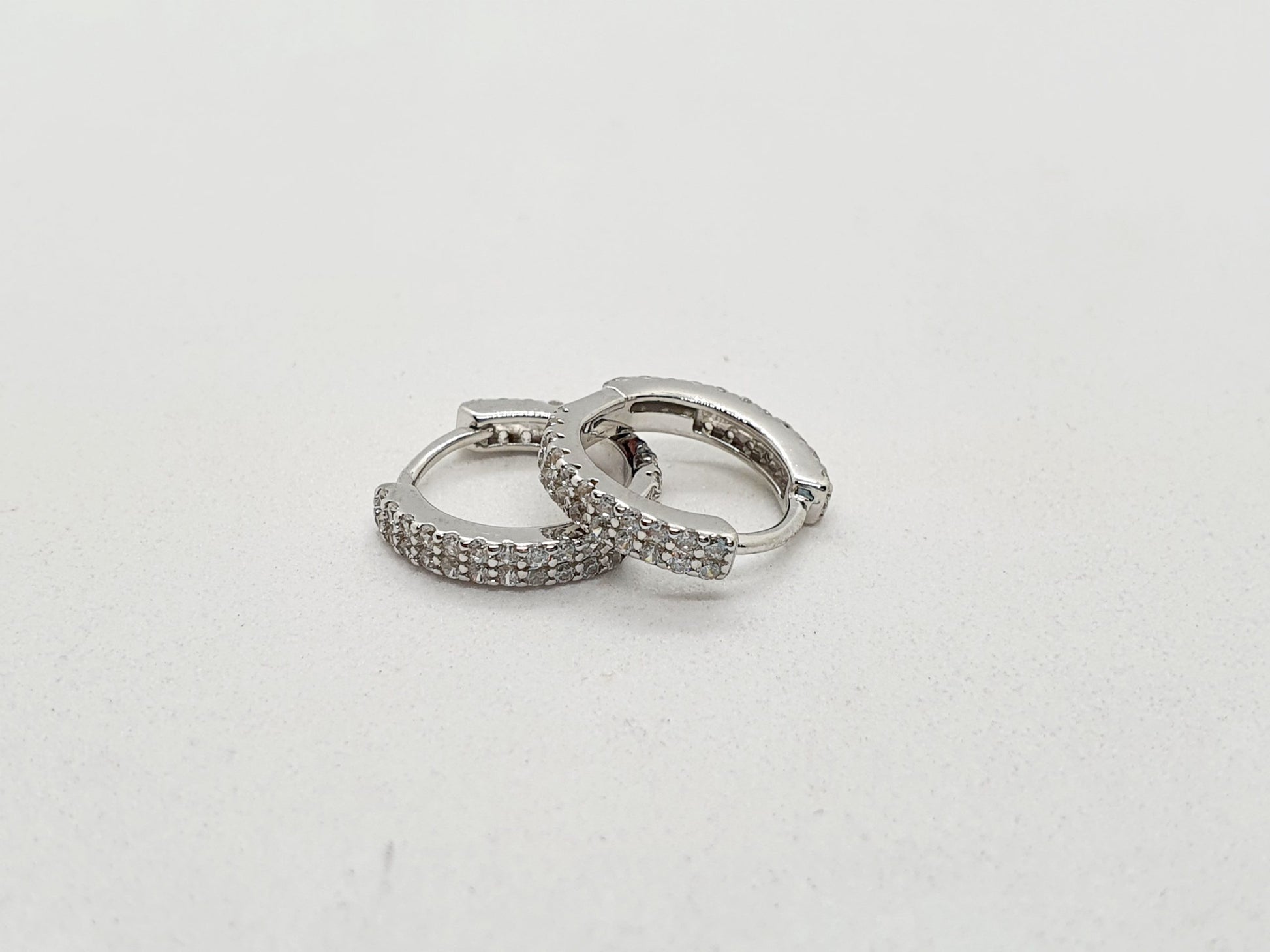 Dubble row cz huggie image 0