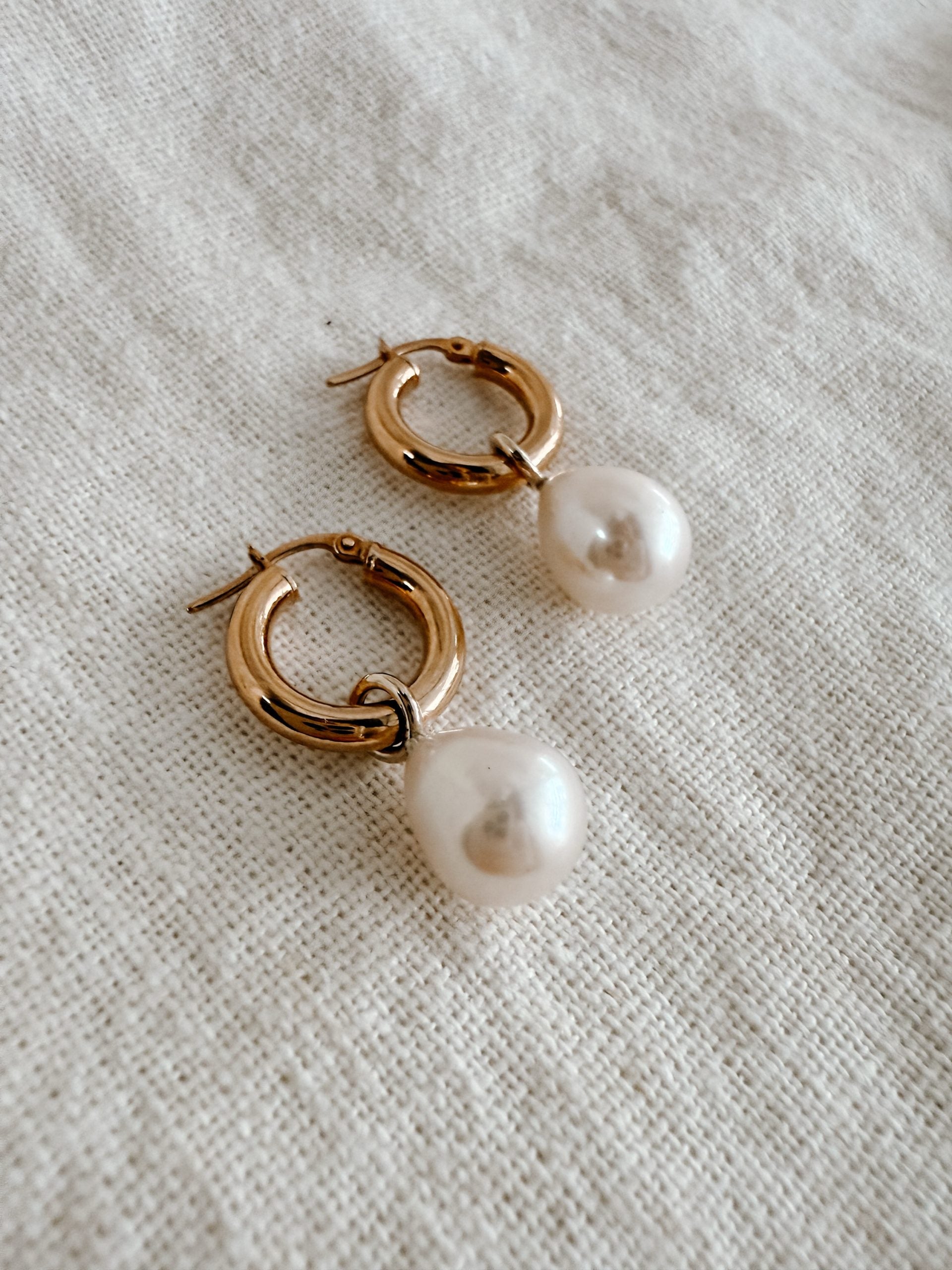 Modern drop earrings image 0
